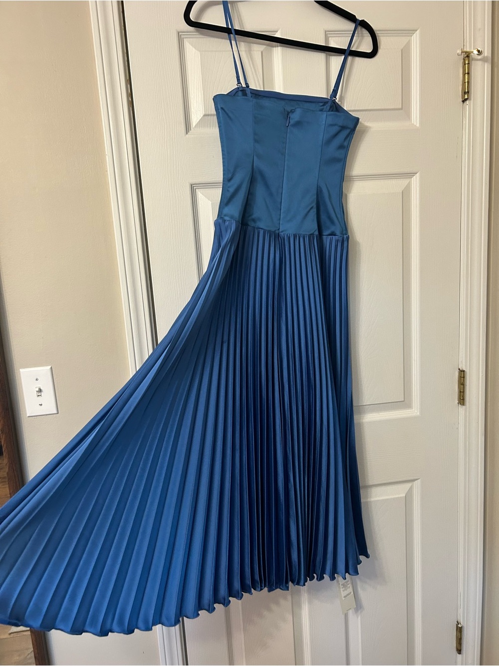Abercrombie & Fitch Giselle Drop Waist Maxi Dress in Dutch Blue, SMALL PETITE - Picture 9 of 10